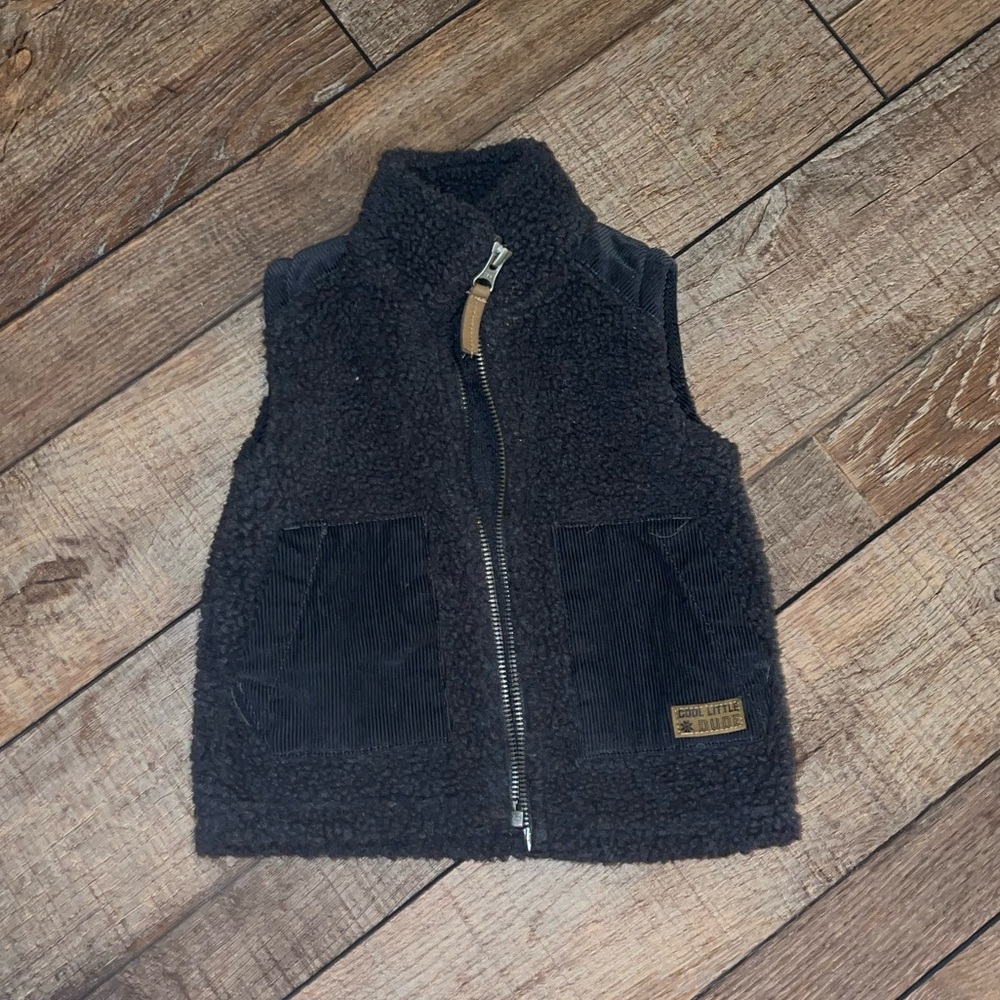 12 m. Carters Vest